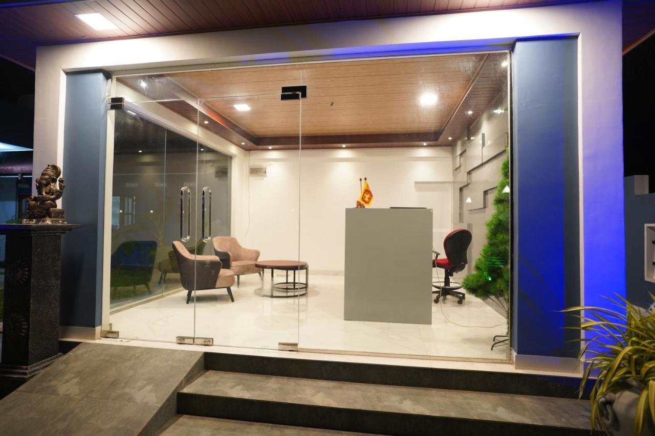 Nilaveli Hybrid Holiday Hotel Exterior photo