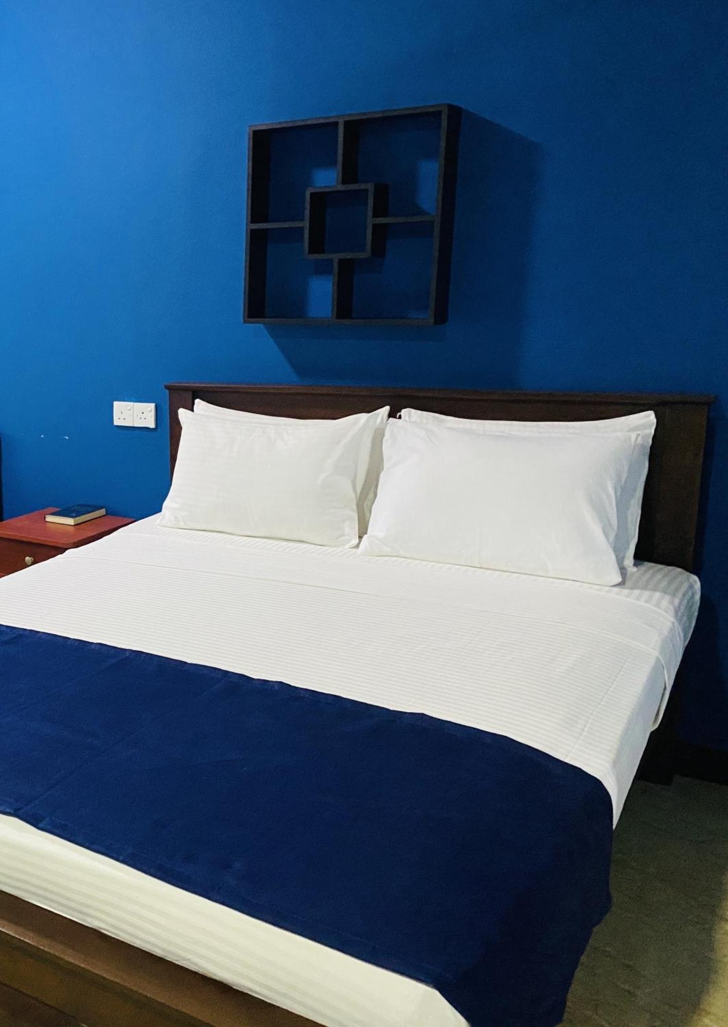 Nilaveli Hybrid Holiday Hotel Exterior photo