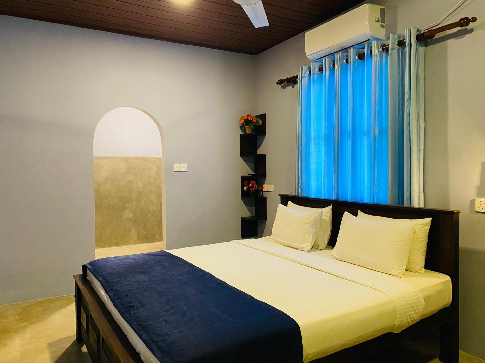 Nilaveli Hybrid Holiday Hotel Exterior photo